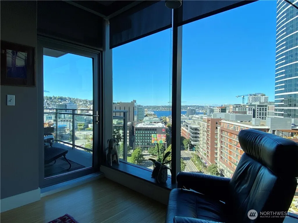 820 Blanchard Street #1301, Seattle, WA 98121