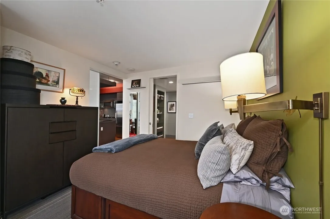820 Blanchard Street #1301, Seattle, WA 98121