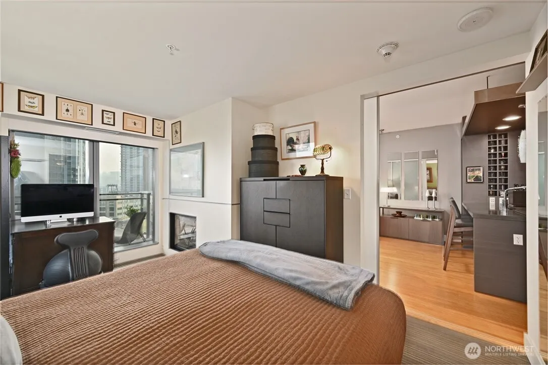 820 Blanchard Street #1301, Seattle, WA 98121