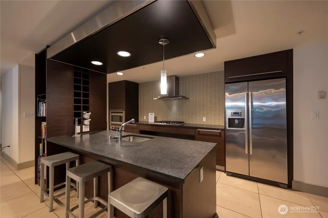 820 Blanchard Street #1301, Seattle, WA 98121