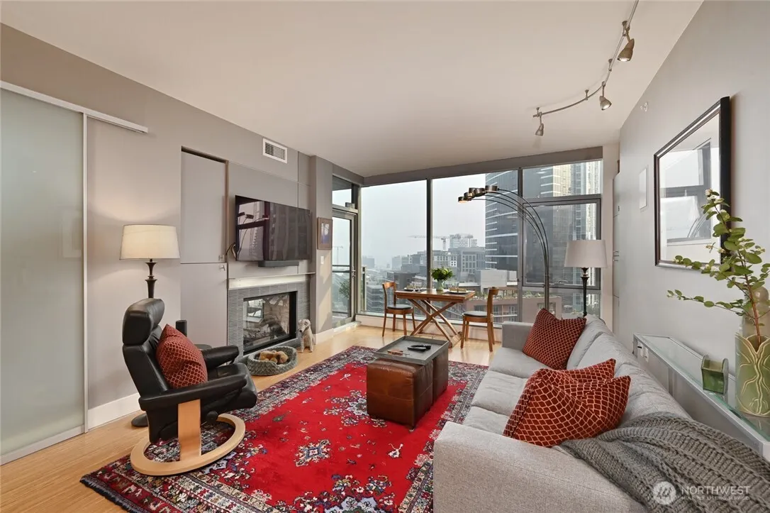 820 Blanchard Street #1301, Seattle, WA 98121