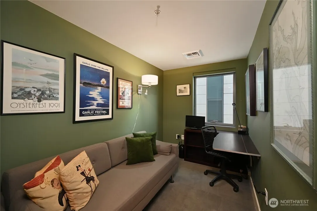 820 Blanchard Street #1301, Seattle, WA 98121