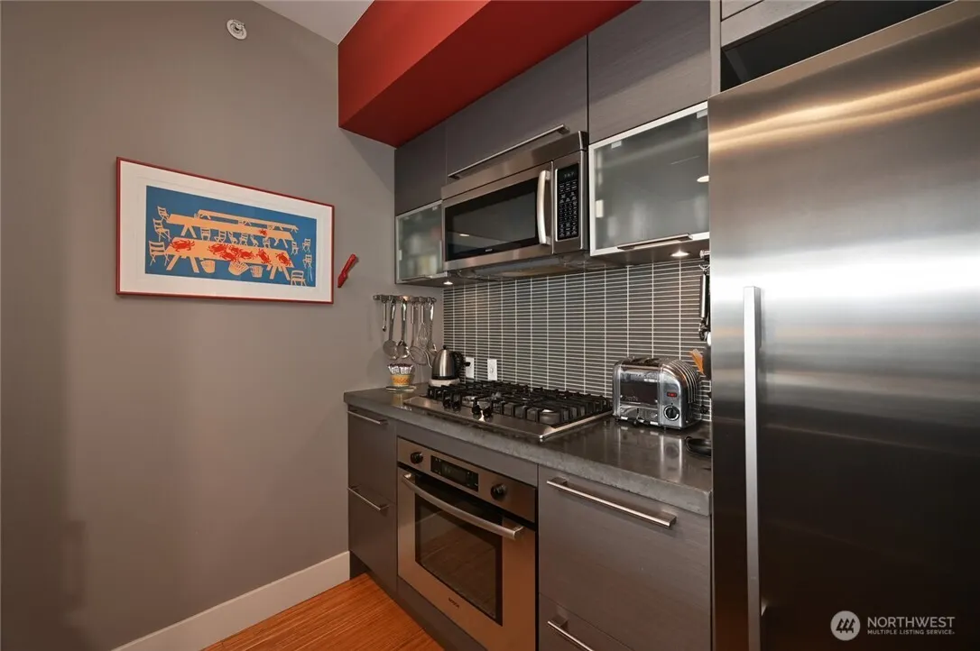 820 Blanchard Street #1301, Seattle, WA 98121