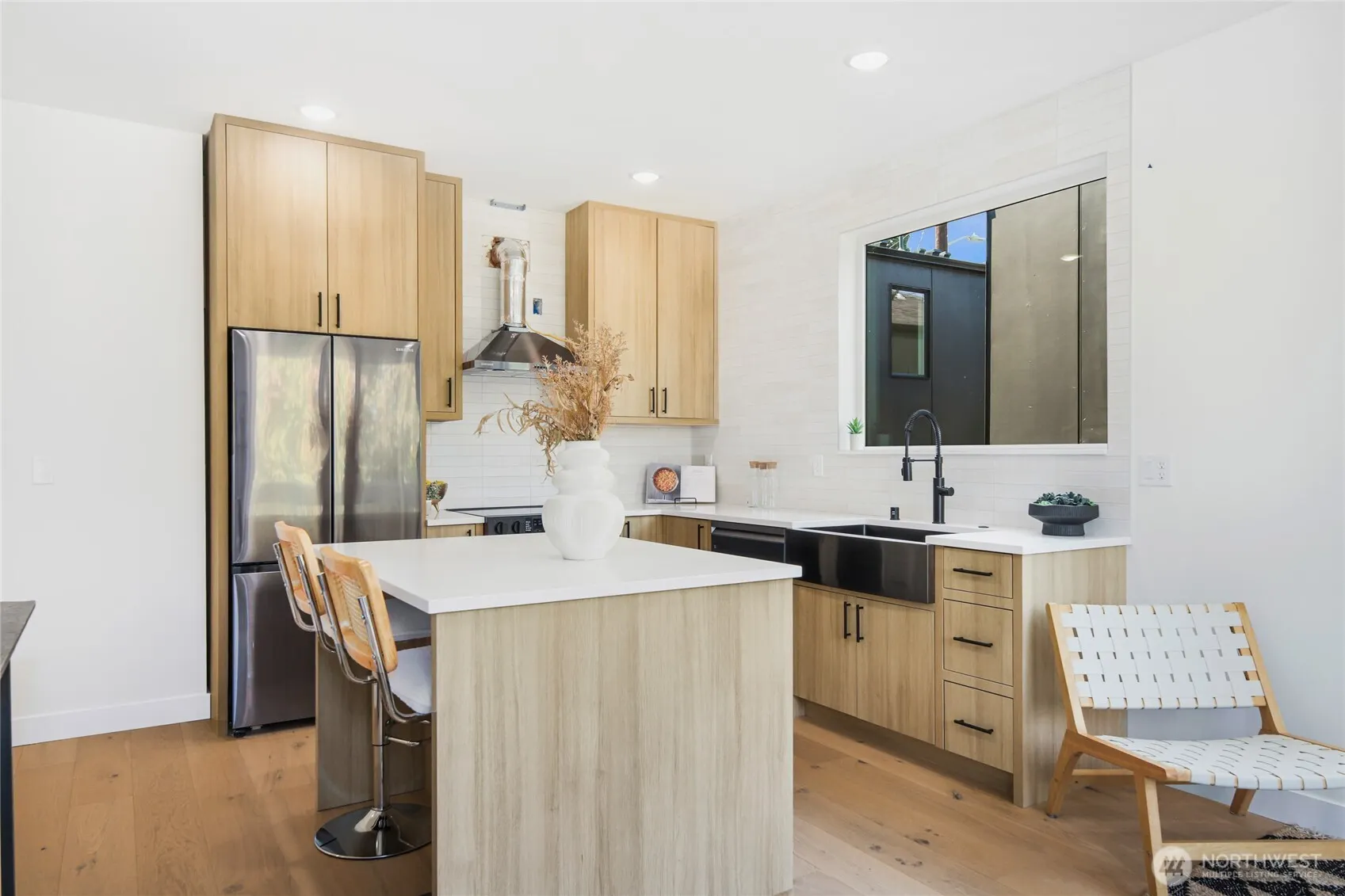 1805 SW Elmsgrove Street , Seattle, WA 98106