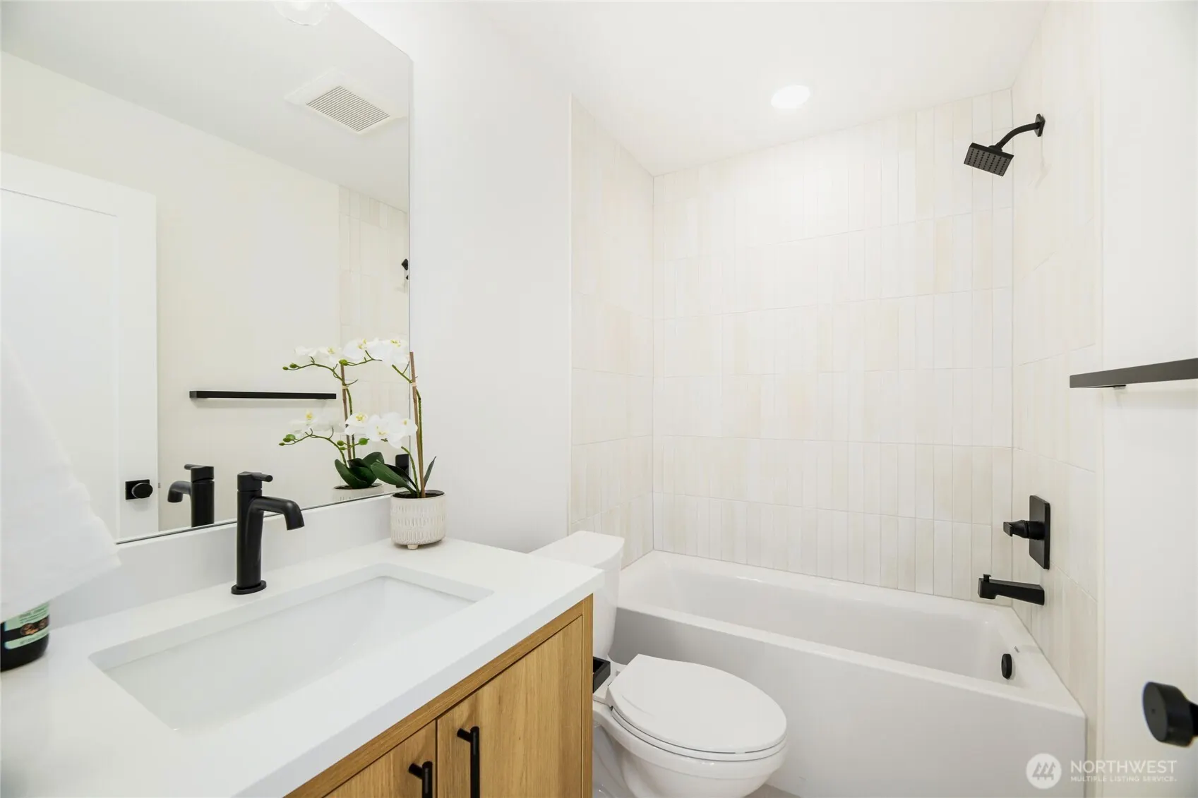 1805 SW Elmsgrove Street , Seattle, WA 98106