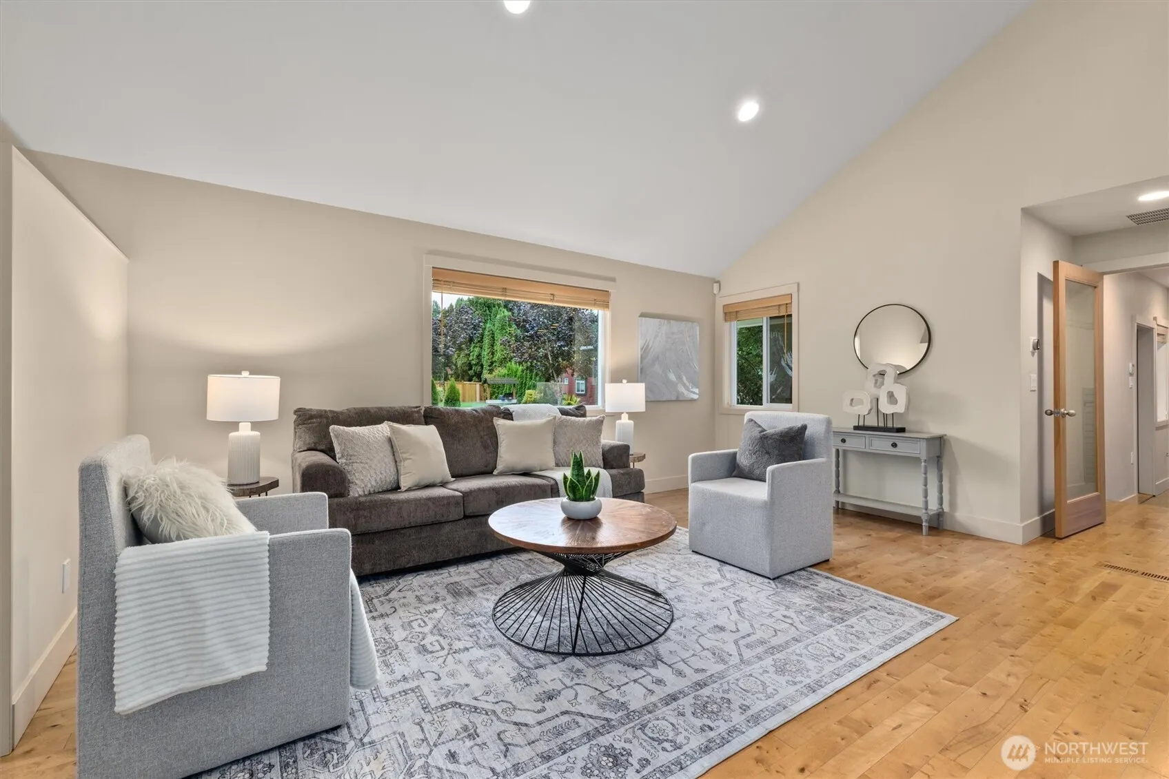 12634 NE 95th Street , Kirkland, WA 98033