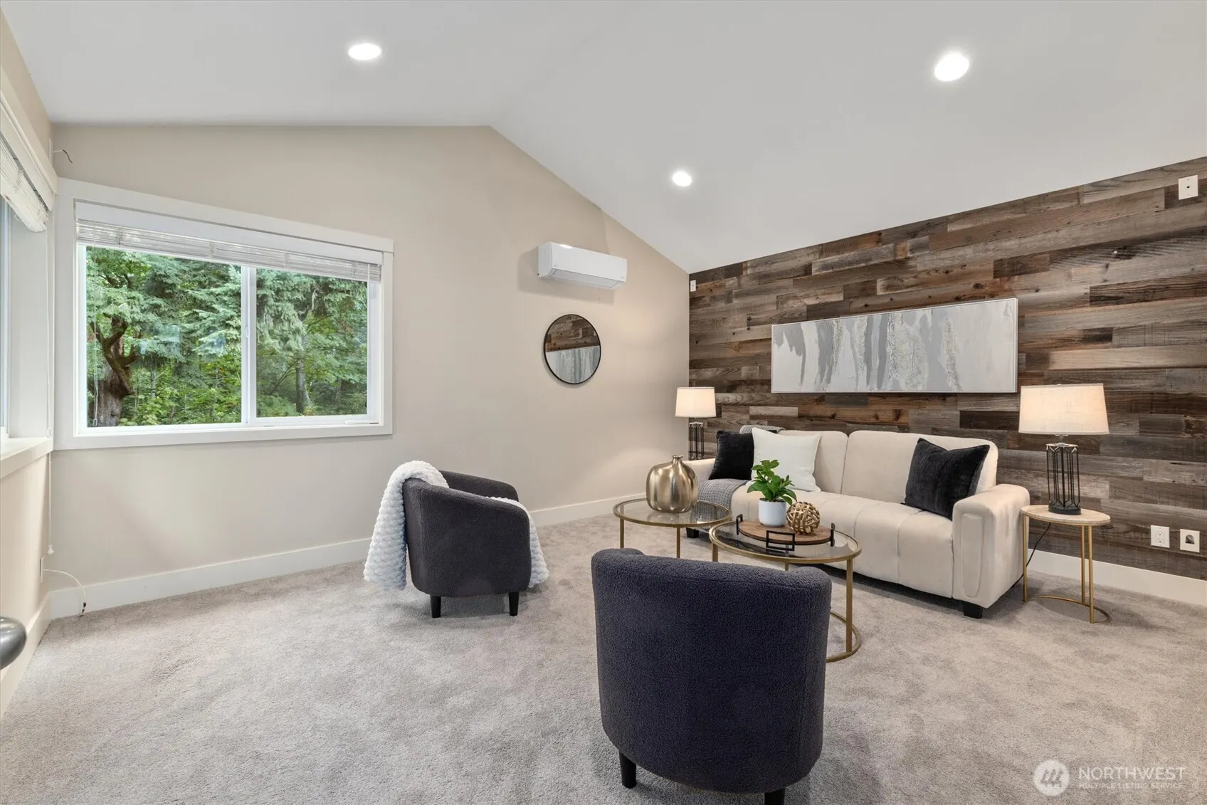 12634 NE 95th Street , Kirkland, WA 98033