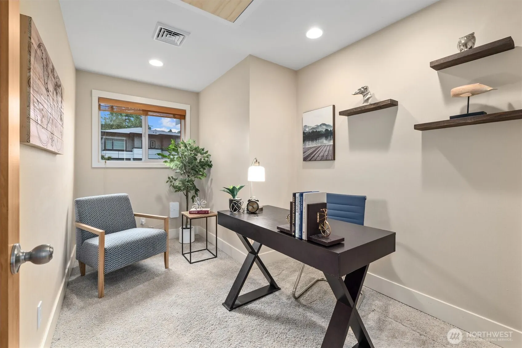 12634 NE 95th Street , Kirkland, WA 98033