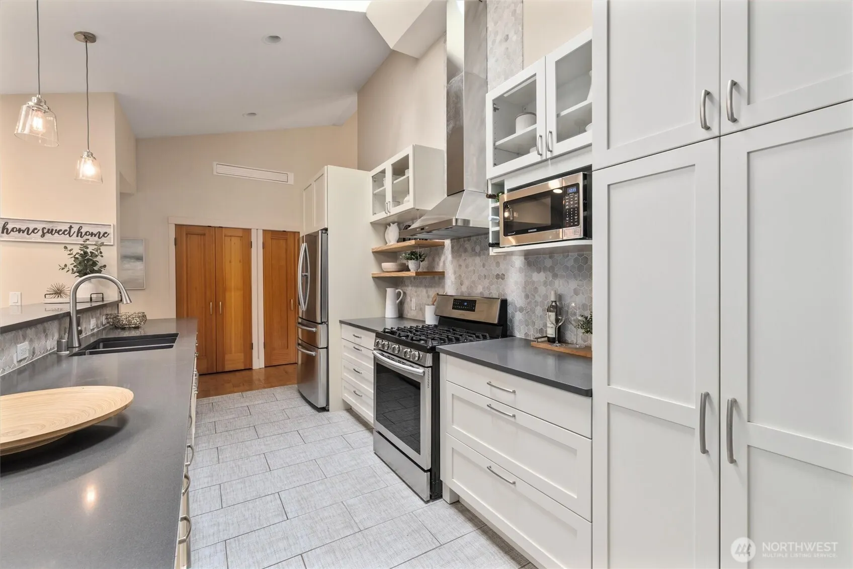 12634 NE 95th Street , Kirkland, WA 98033