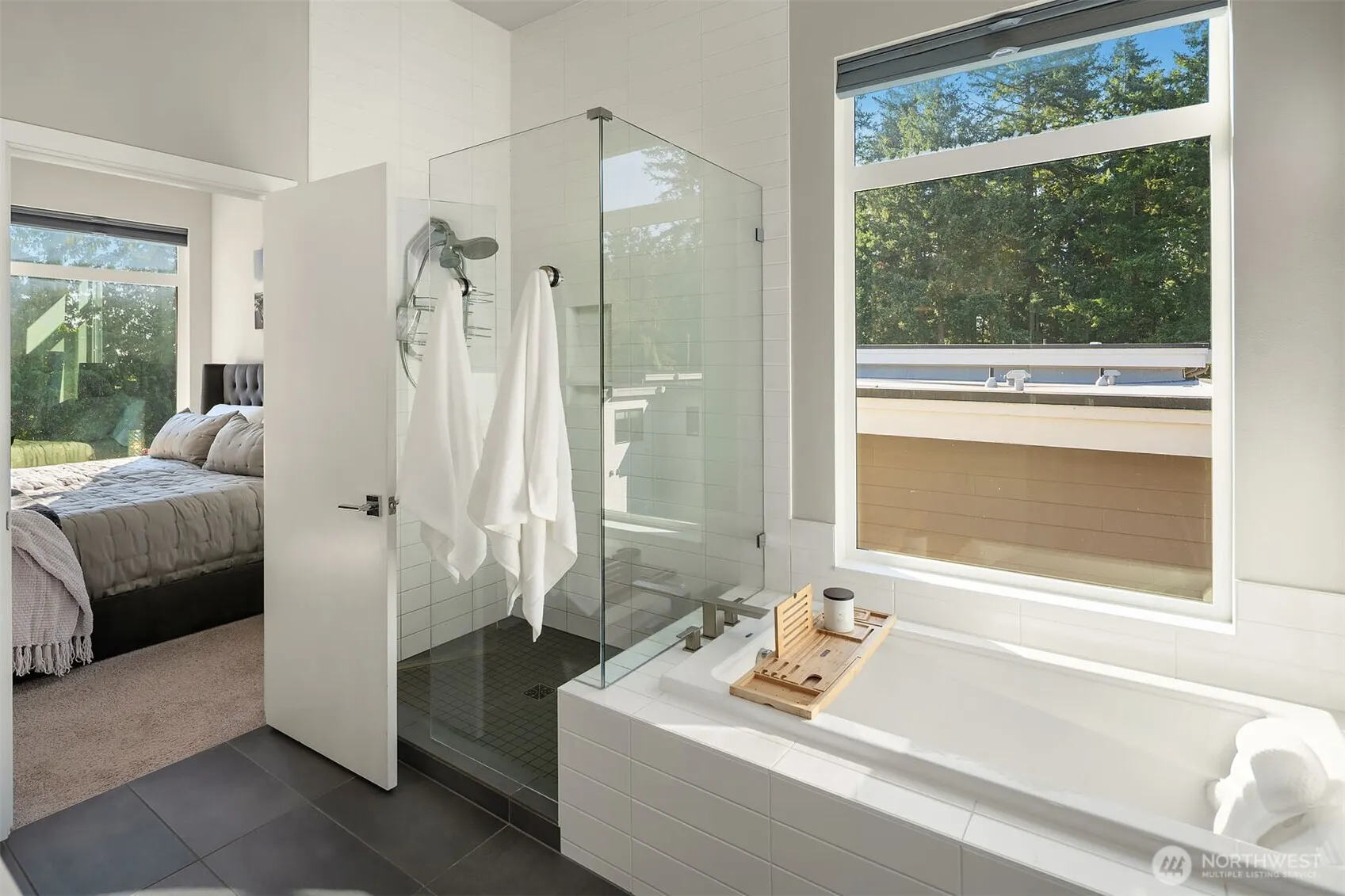 8014 NE 116th Place , Kirkland, WA 98034