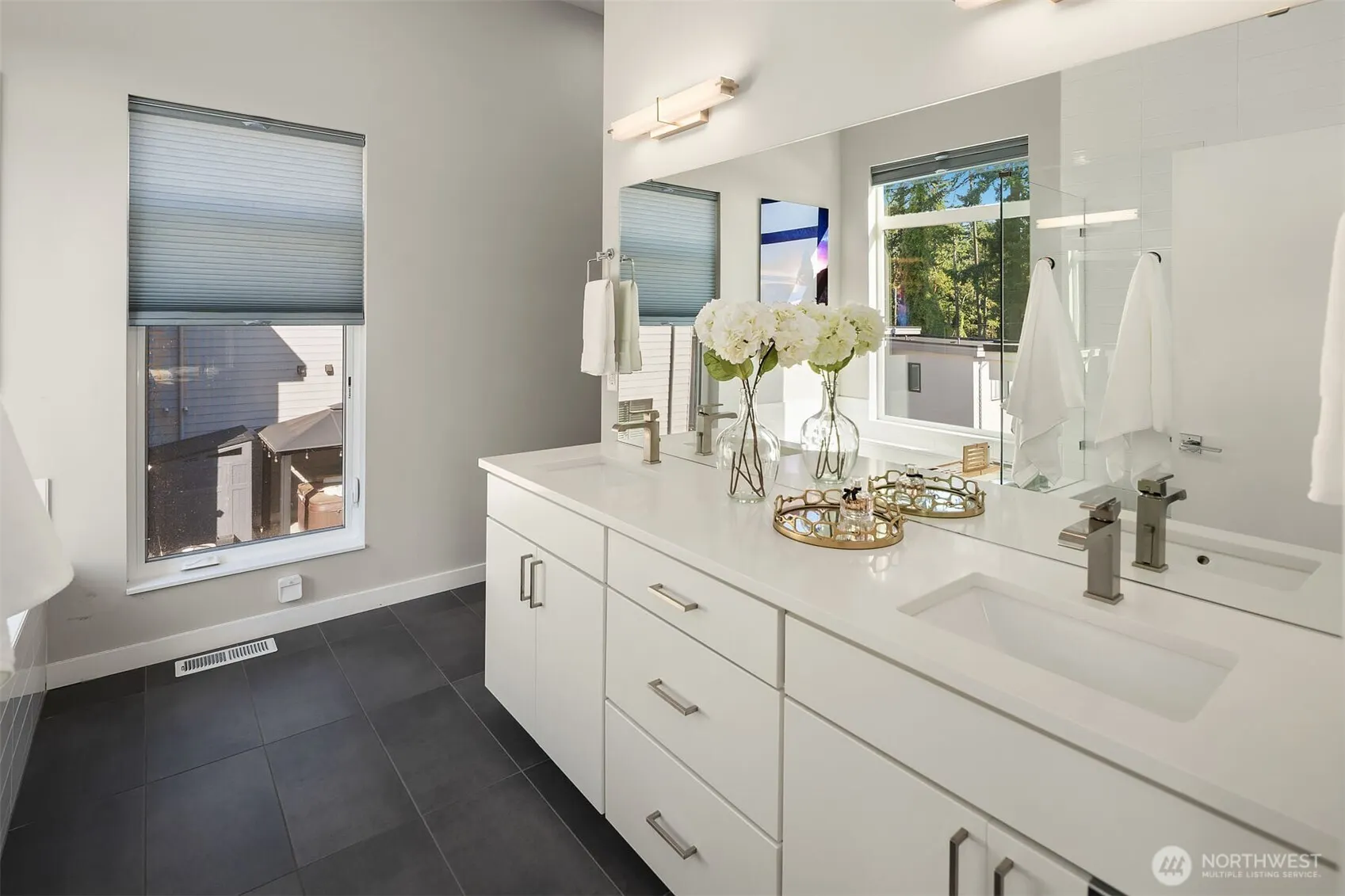 8014 NE 116th Place , Kirkland, WA 98034