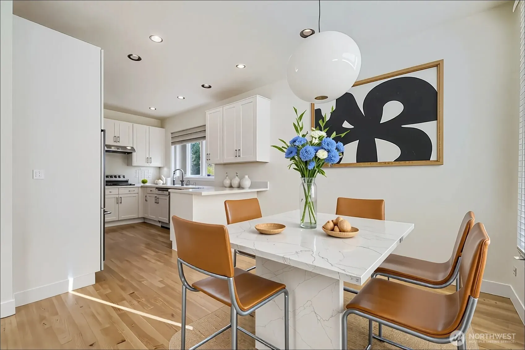 608 Bellevue Way SE #F1, Bellevue, WA 98004-6633