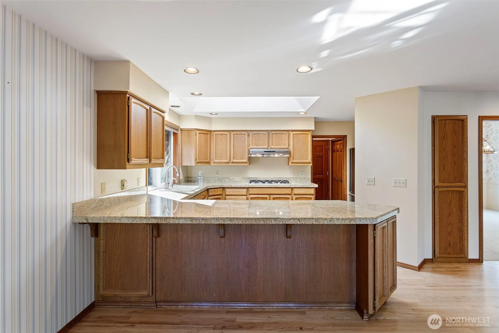 16416 121st Avenue NE, Bothell, WA 98011-7101