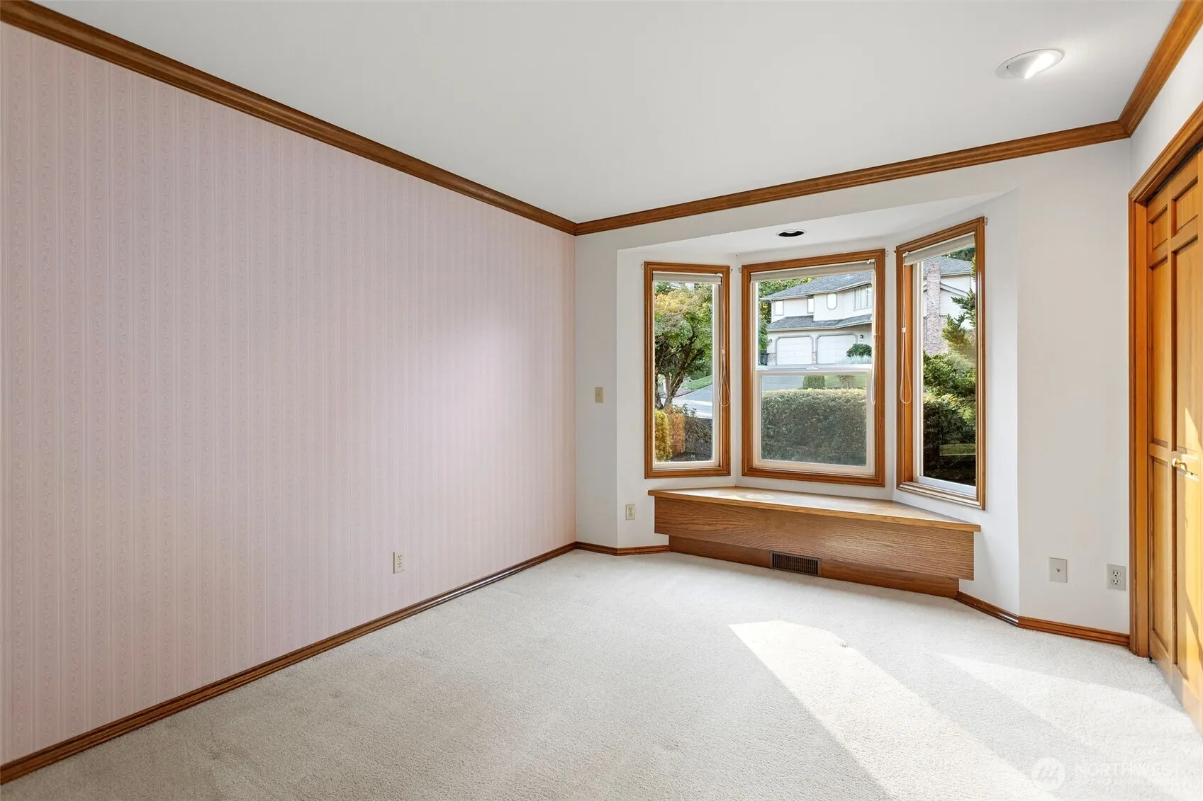 16416 121st Avenue NE, Bothell, WA 98011-7101