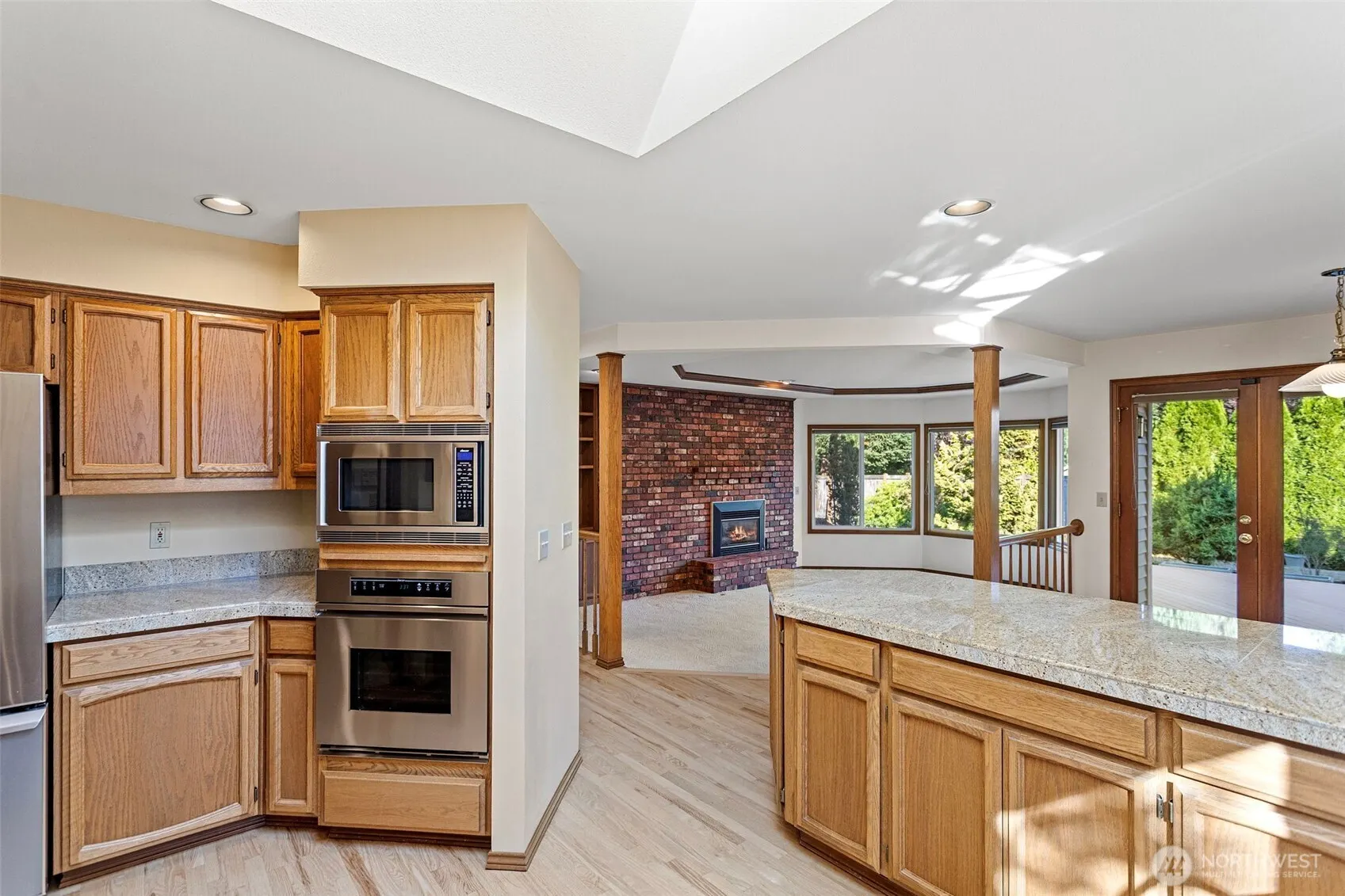 16416 121st Avenue NE, Bothell, WA 98011-7101