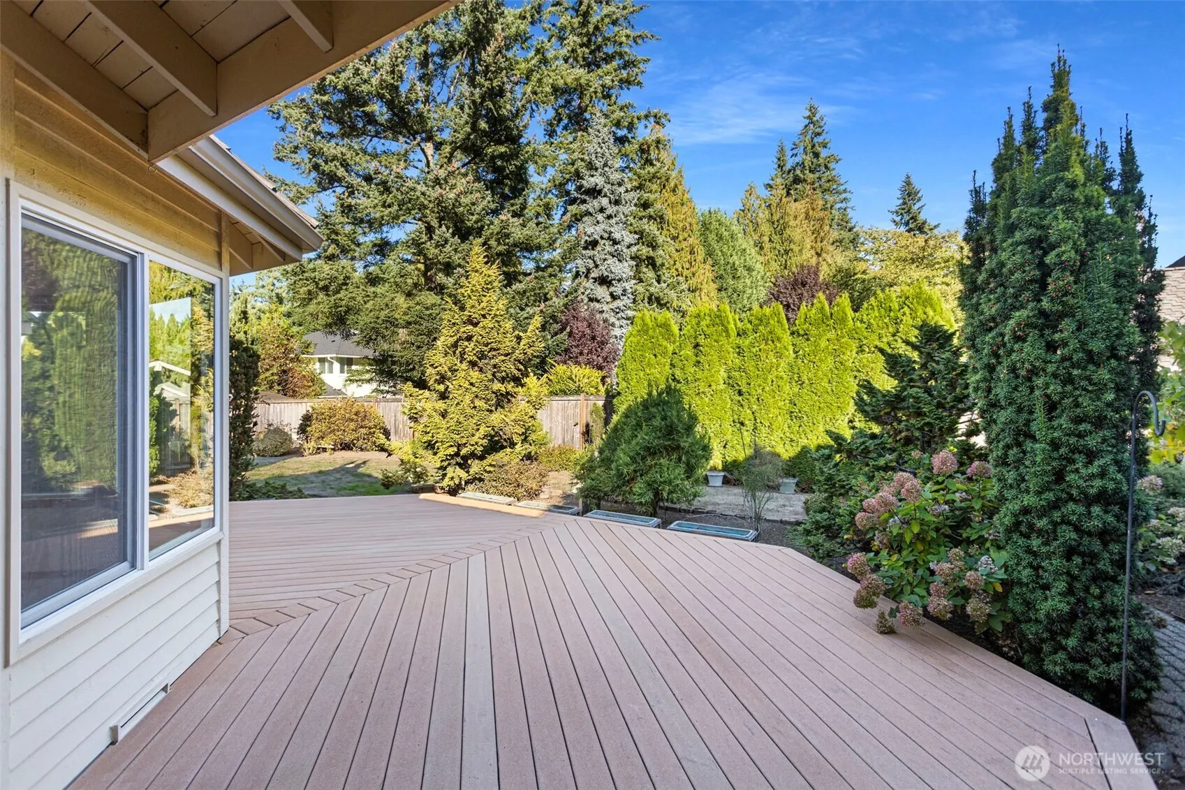 16416 121st Avenue NE, Bothell, WA 98011-7101