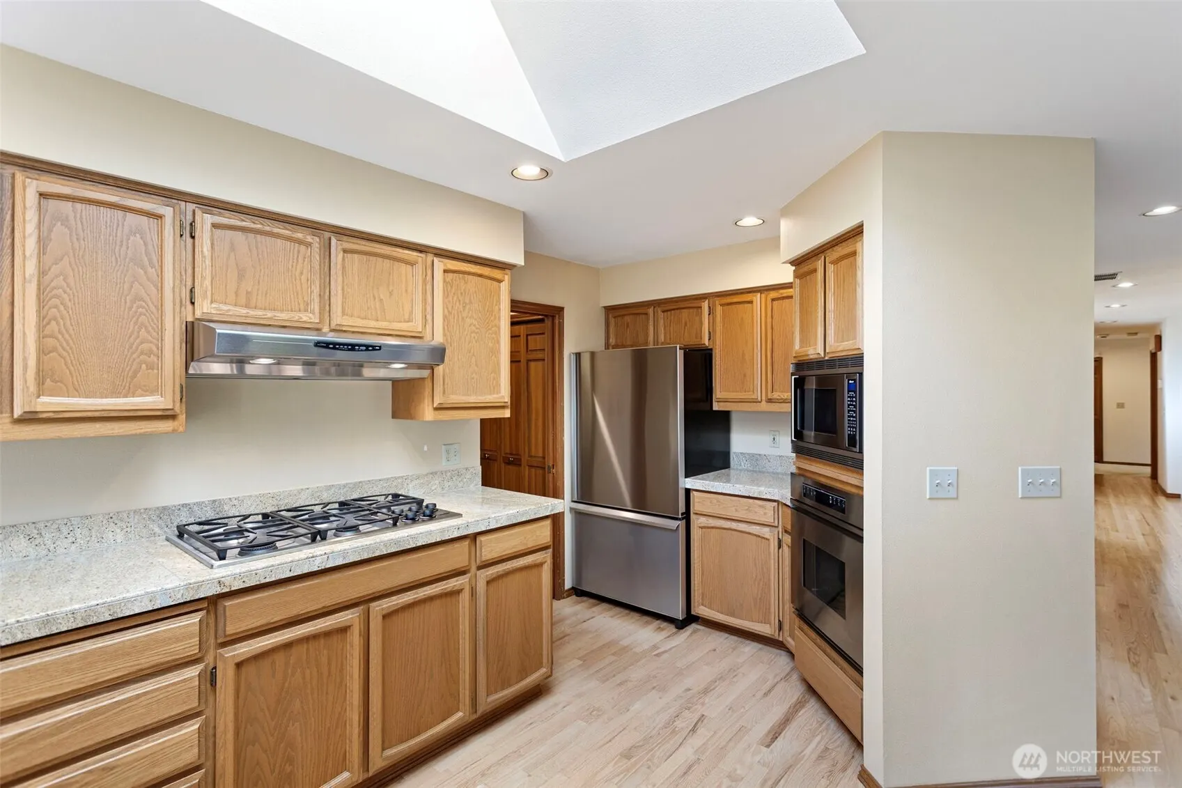 16416 121st Avenue NE, Bothell, WA 98011-7101