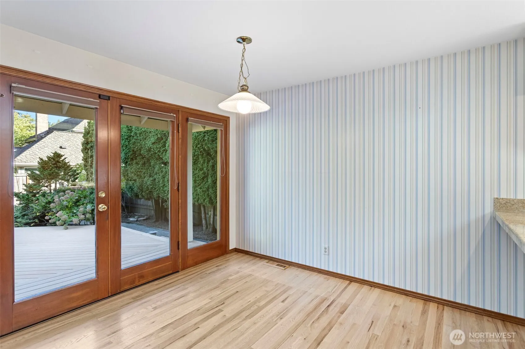 16416 121st Avenue NE, Bothell, WA 98011-7101