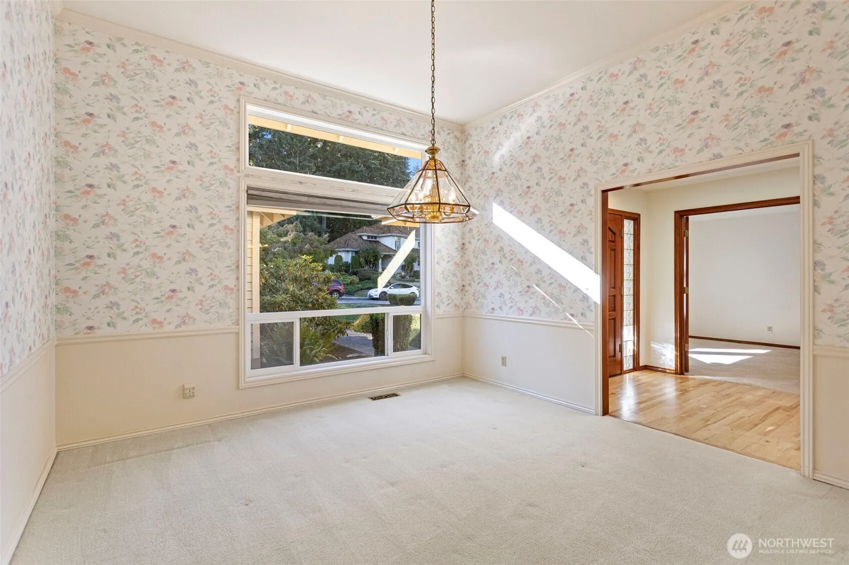 16416 121st Avenue NE, Bothell, WA 98011-7101