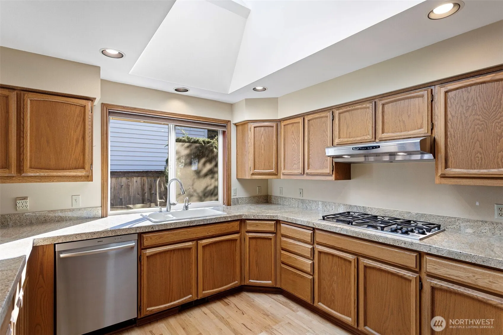 16416 121st Avenue NE, Bothell, WA 98011-7101