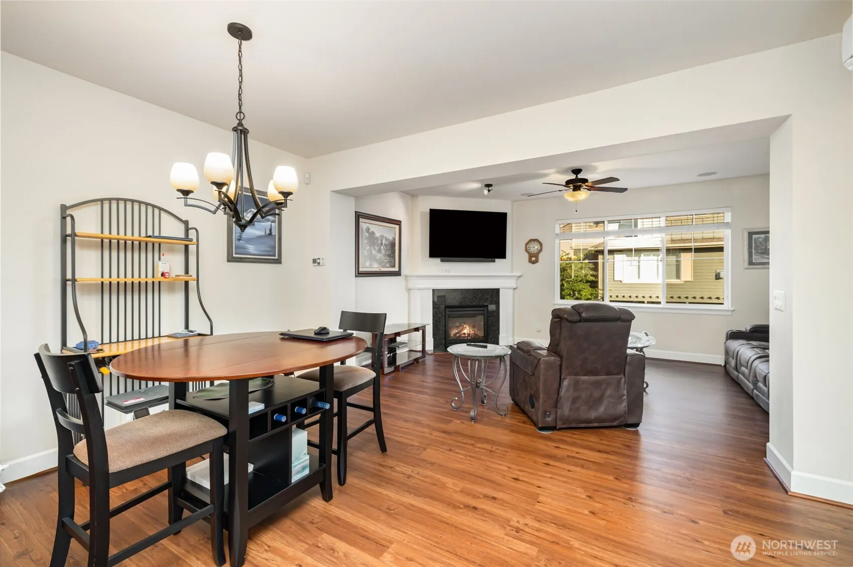 325 Chelan Place NE #D1, Renton, WA 98059