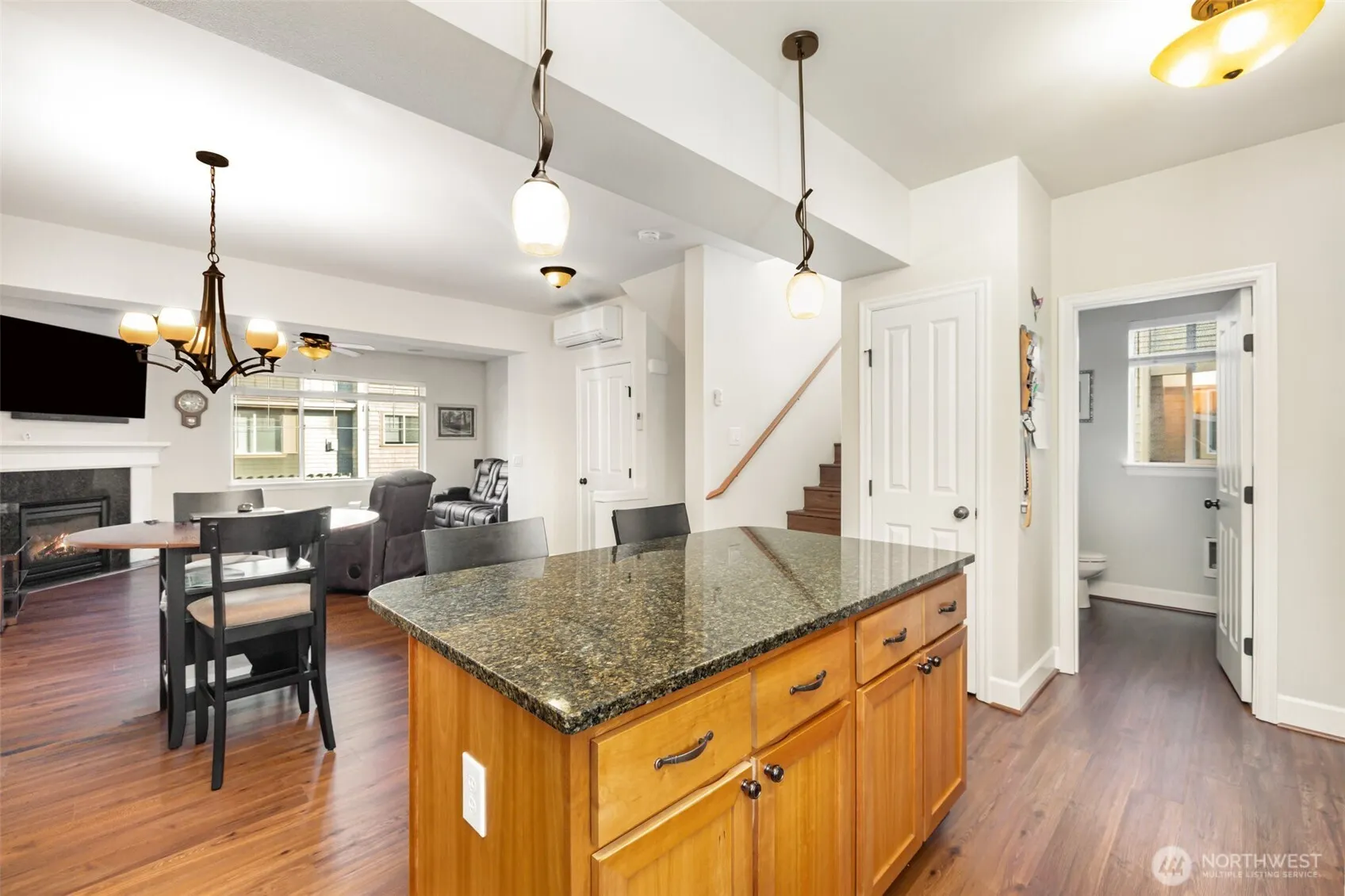 325 Chelan Place NE #D1, Renton, WA 98059