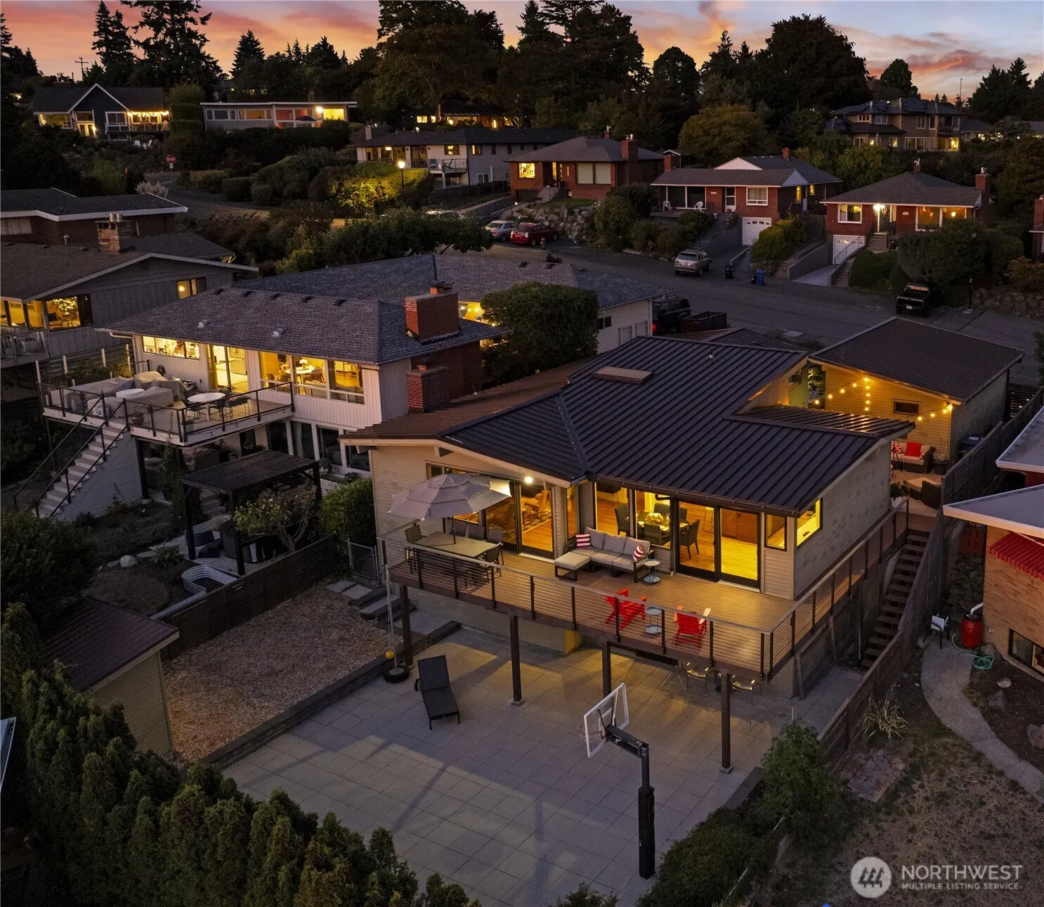 10829 42nd Avenue SW, Seattle, WA 98146-1641
