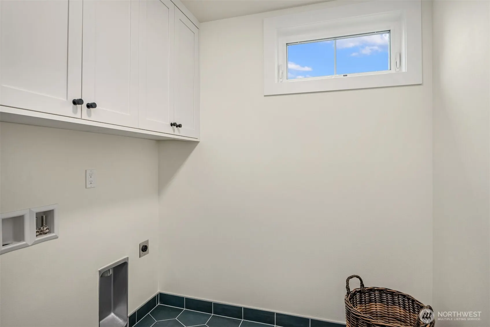 1919 3rd Street , Kirkland, WA 98033
