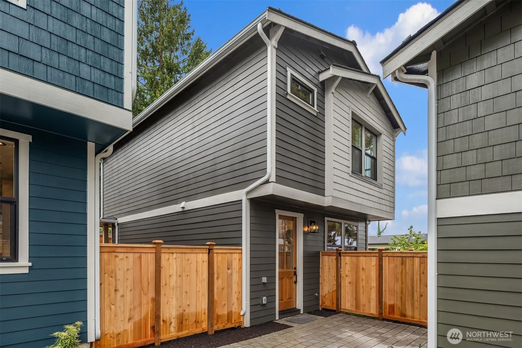 1919 3rd Street , Kirkland, WA 98033