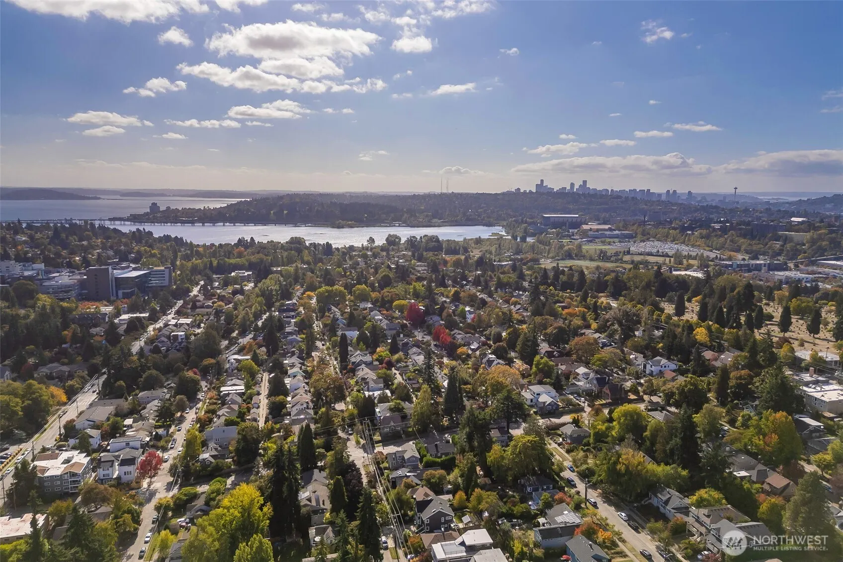 5716 38th Ave NE, Seattle, WA 98105