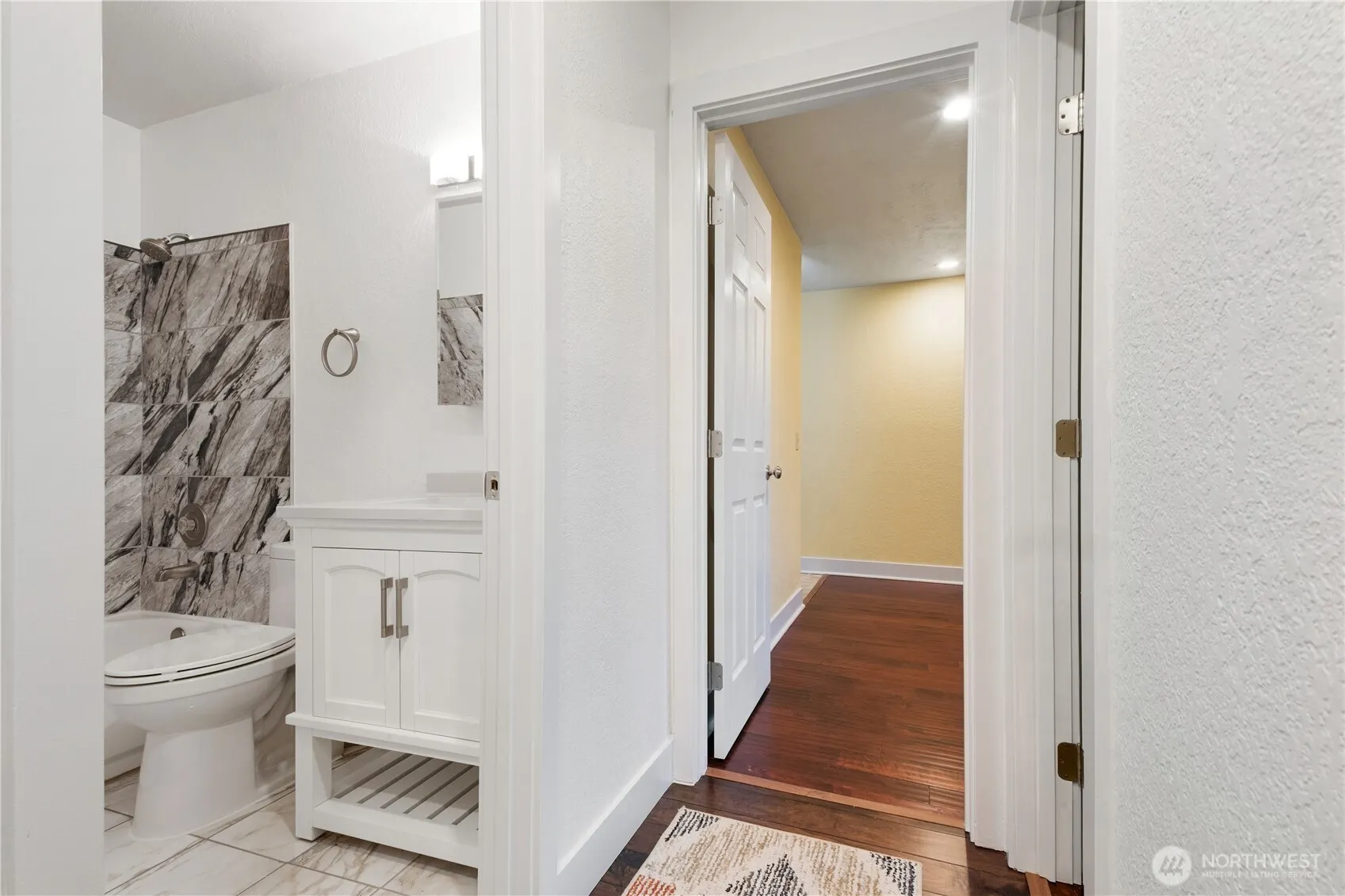 14401 SE Petrovitsky Road #B209, Renton, WA 98058
