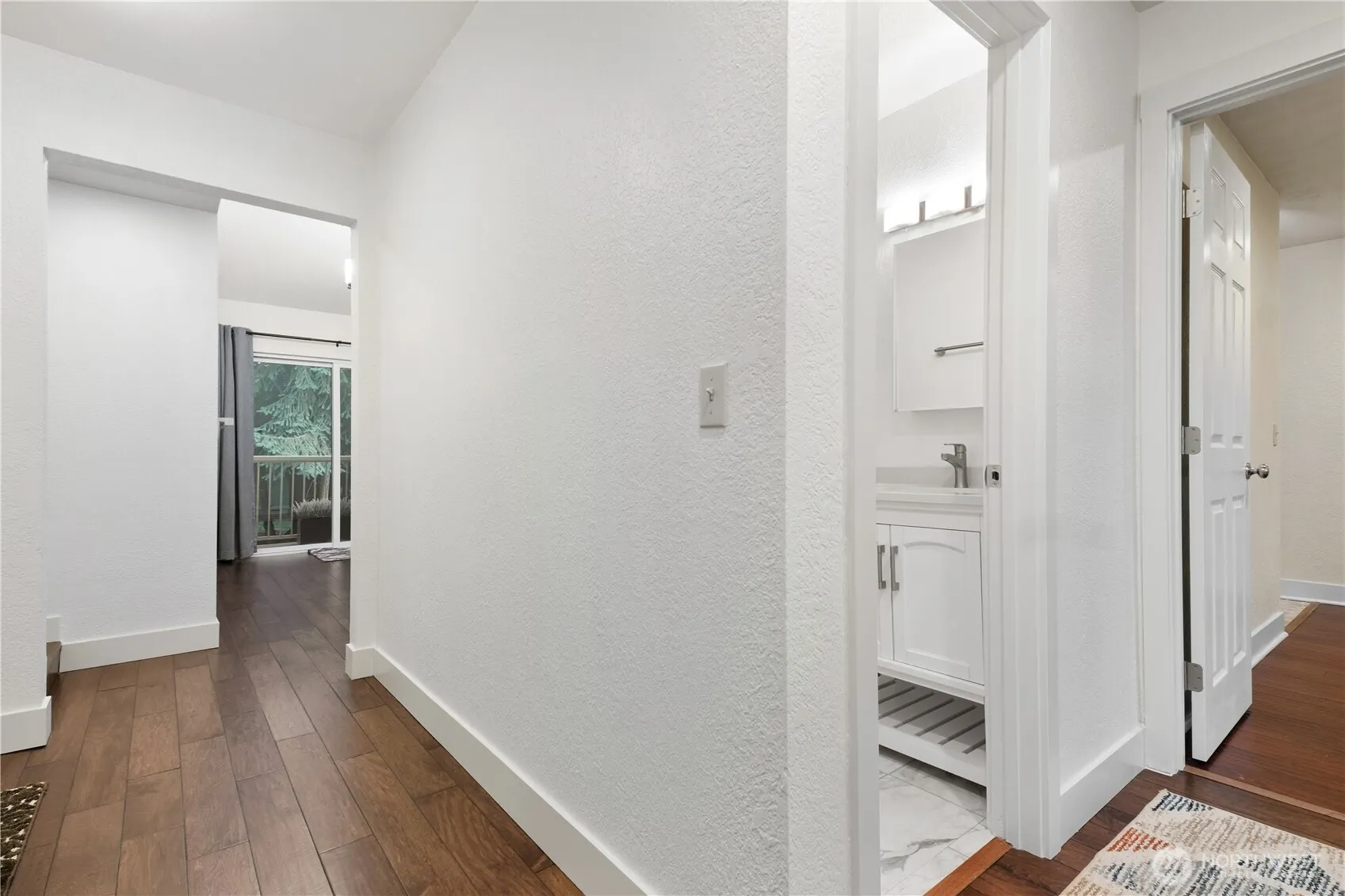 14401 SE Petrovitsky Road #B209, Renton, WA 98058