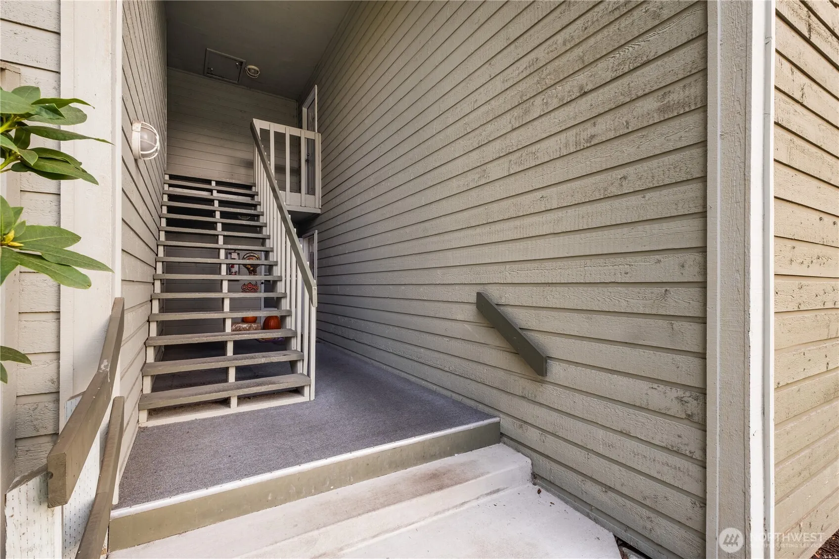 14401 SE Petrovitsky Road #B209, Renton, WA 98058