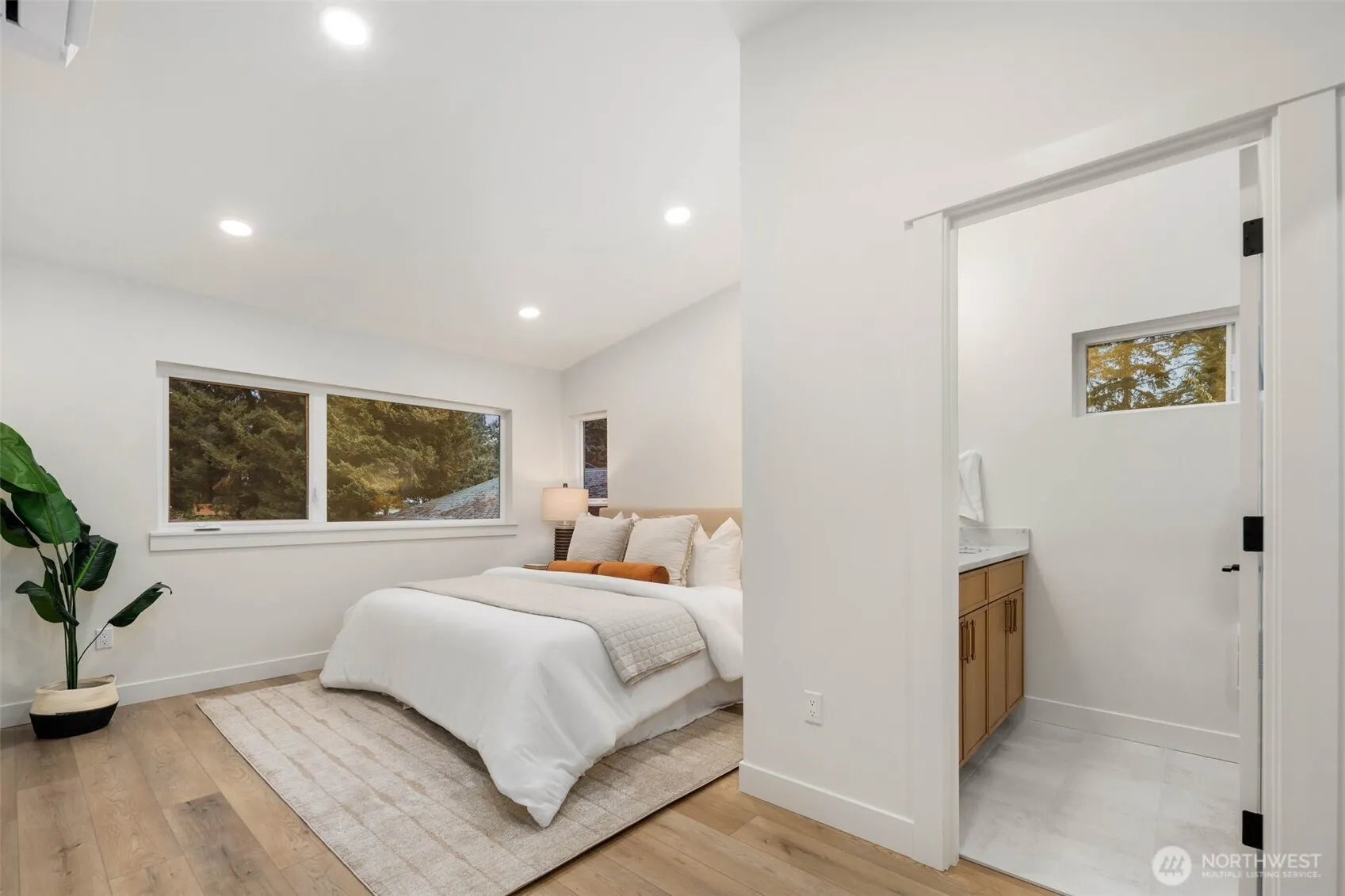 14033 2nd Avenue NW, Seattle, WA 98177