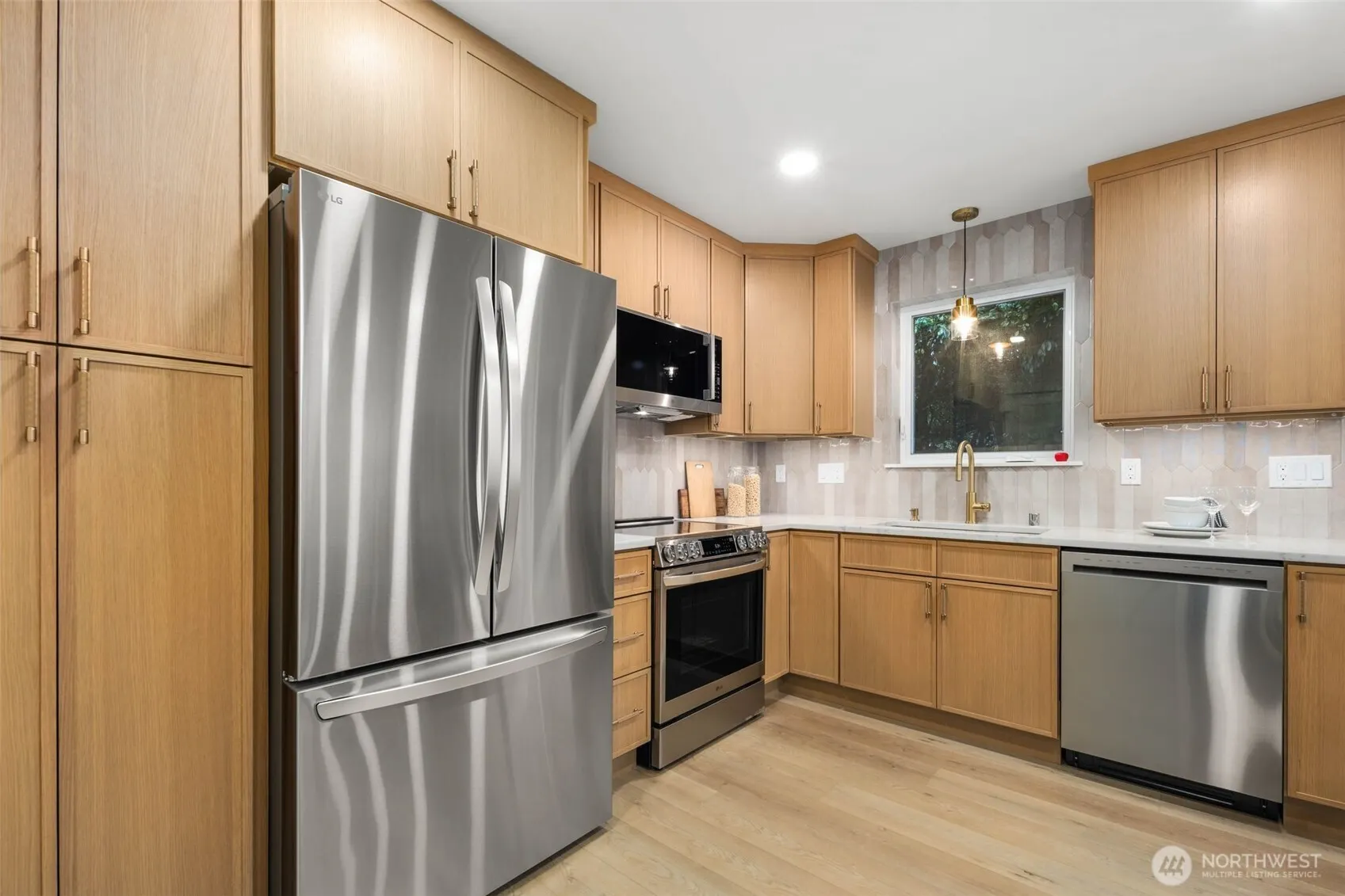 14033 2nd Avenue NW, Seattle, WA 98177