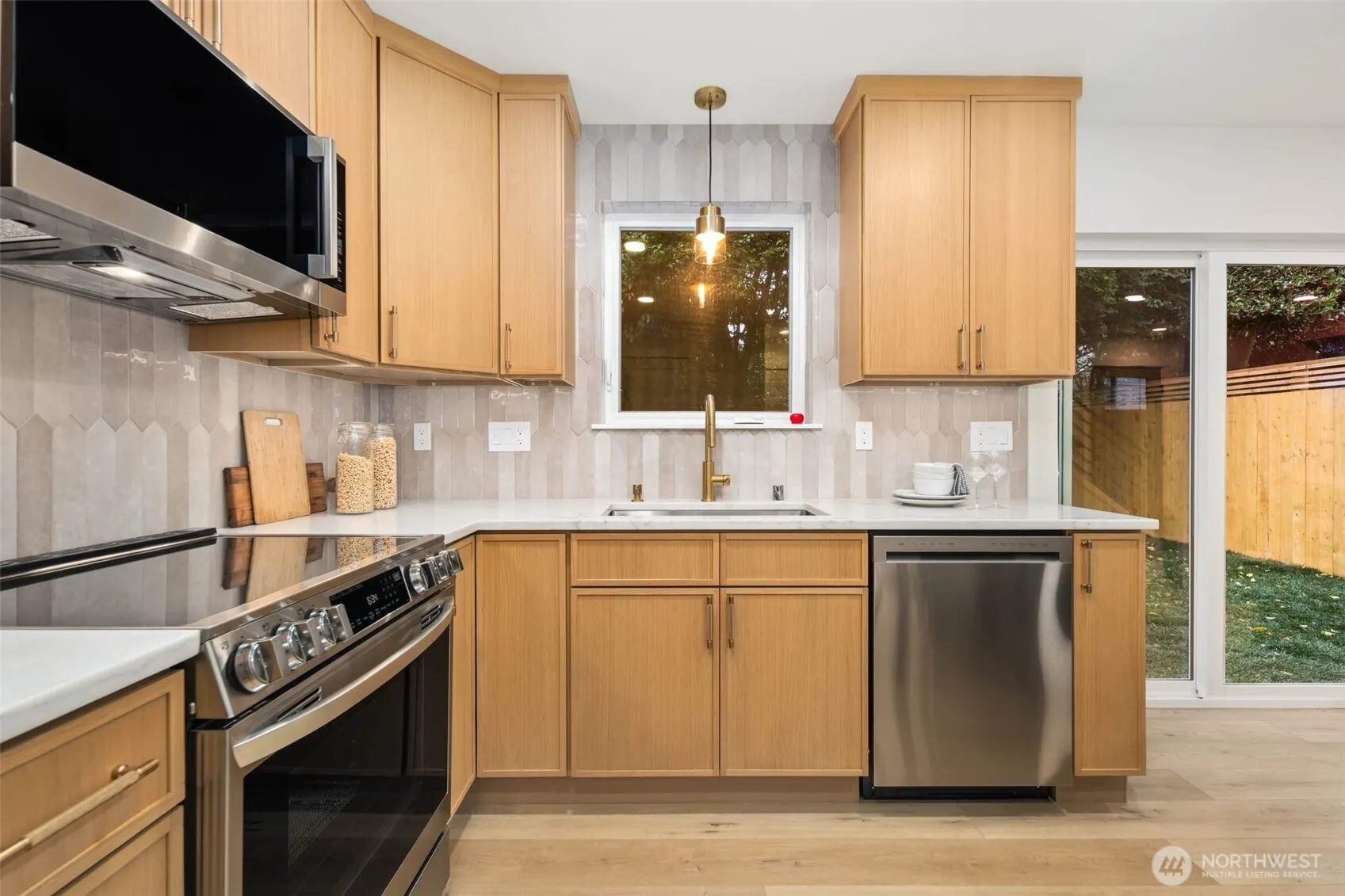 14033 2nd Avenue NW, Seattle, WA 98177