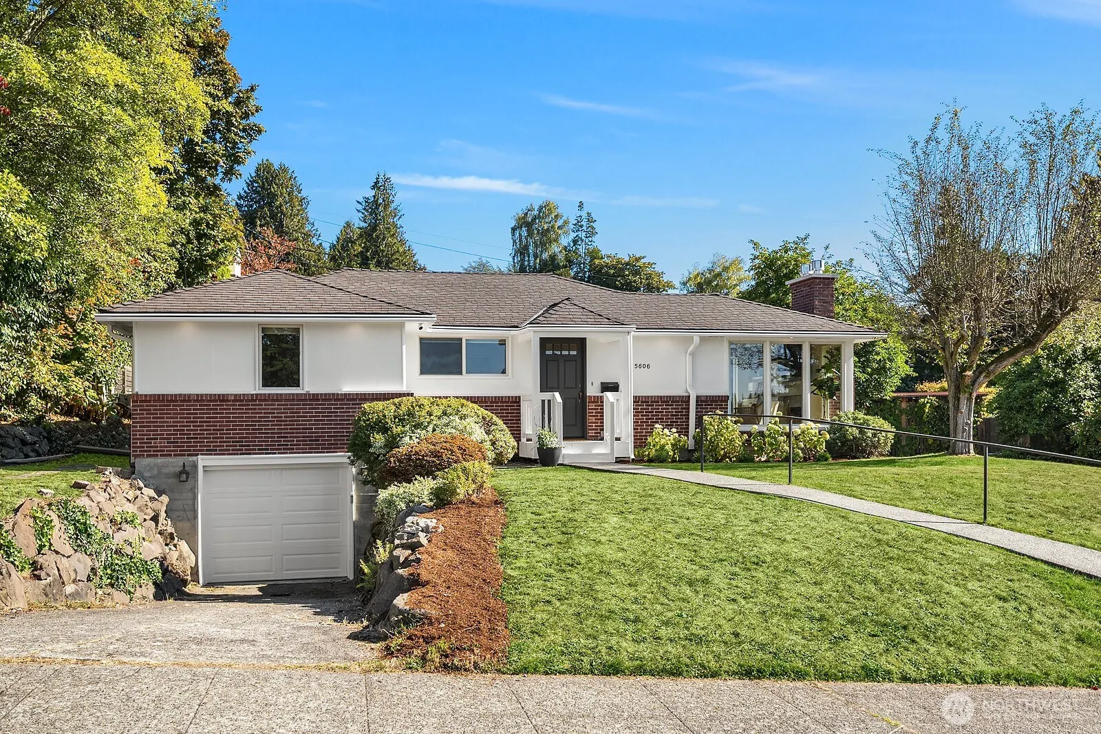 5606 59th Avenue NE, Seattle, WA 98105