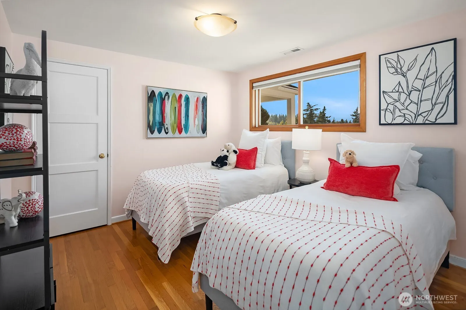 5606 59th Avenue NE, Seattle, WA 98105
