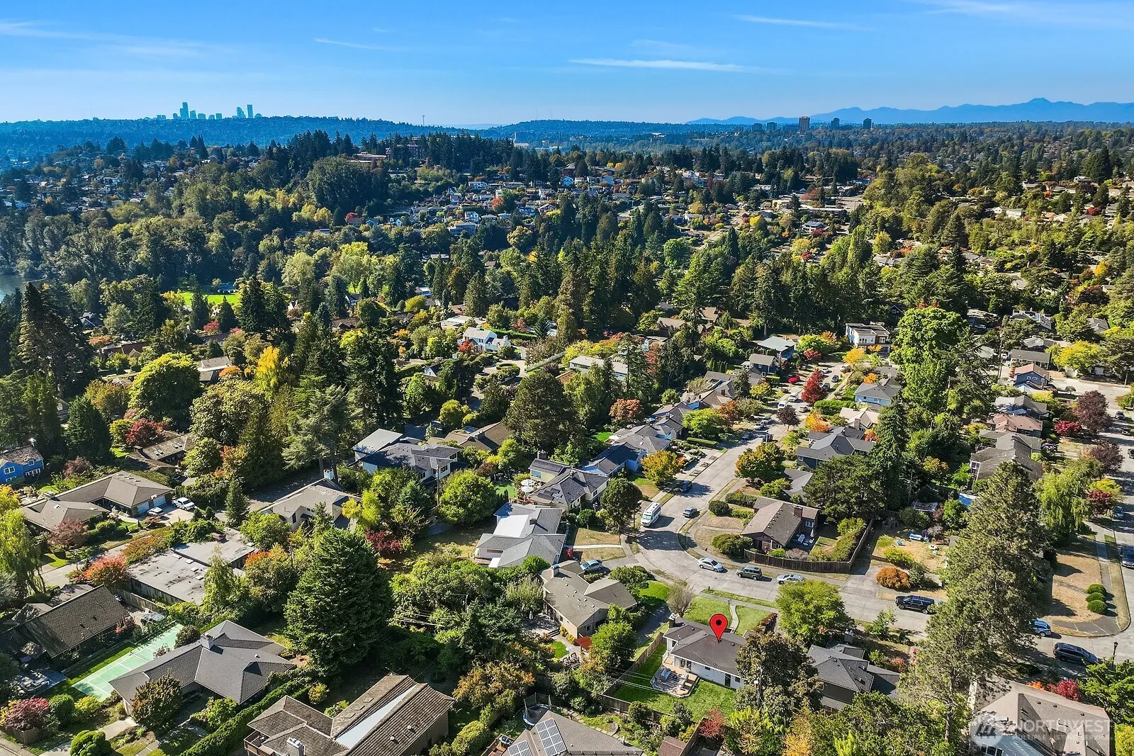 5606 59th Avenue NE, Seattle, WA 98105