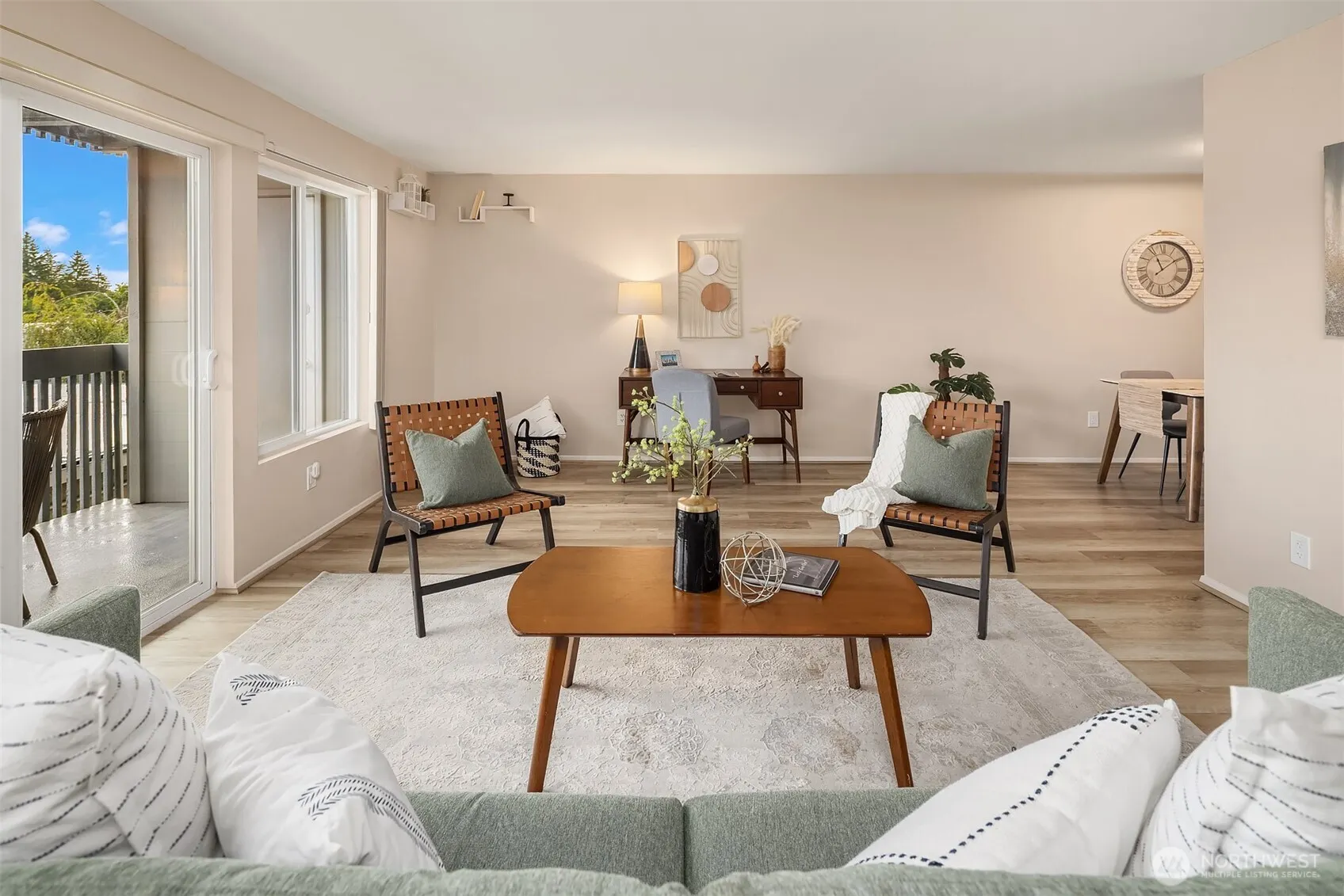 7064 35th Avenue NE #13, Seattle, WA 98115