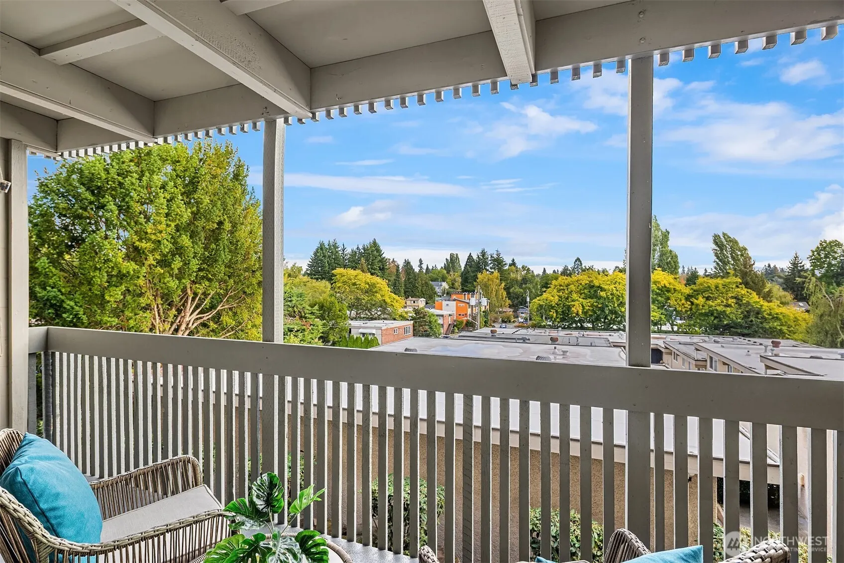 7064 35th Avenue NE #13, Seattle, WA 98115