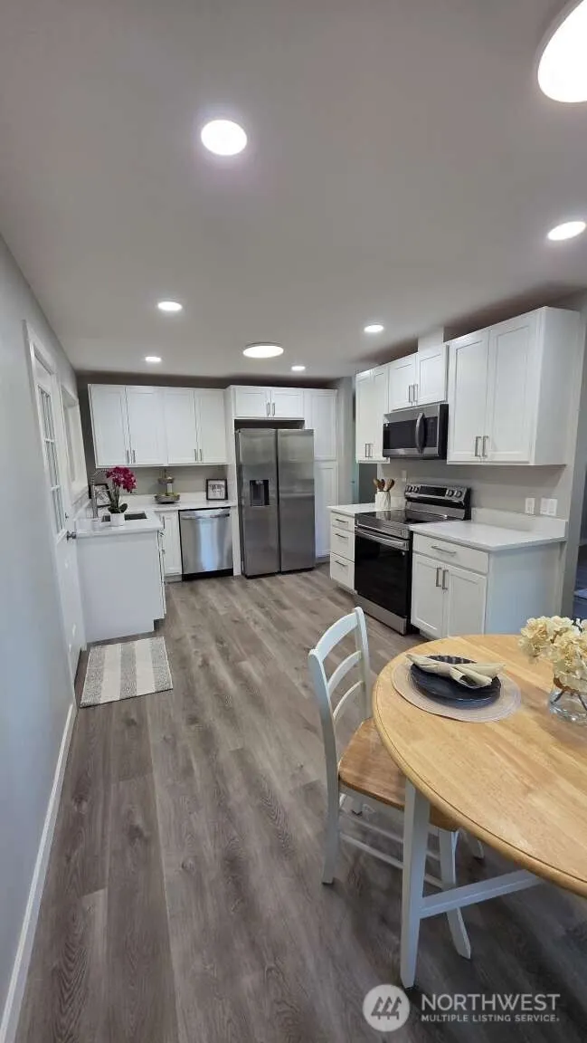 6701 S Bangor Court , Seattle, WA 98178