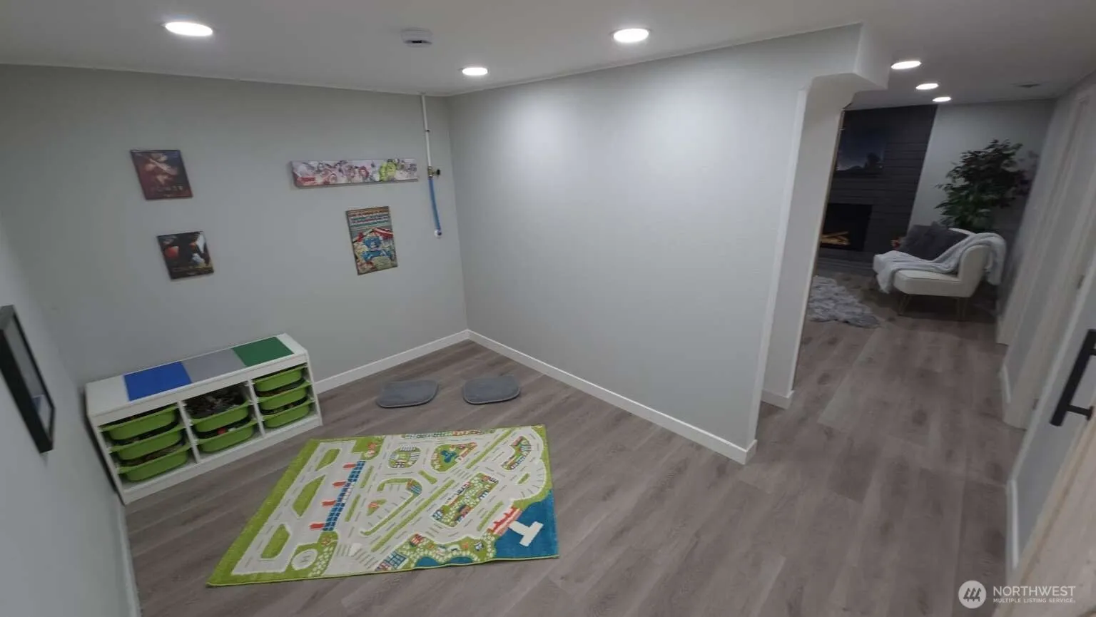 6701 S Bangor Court , Seattle, WA 98178