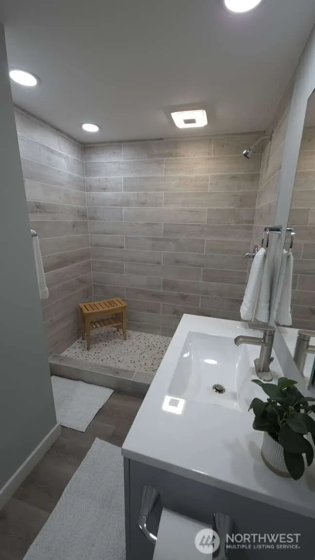 6701 S Bangor Court , Seattle, WA 98178