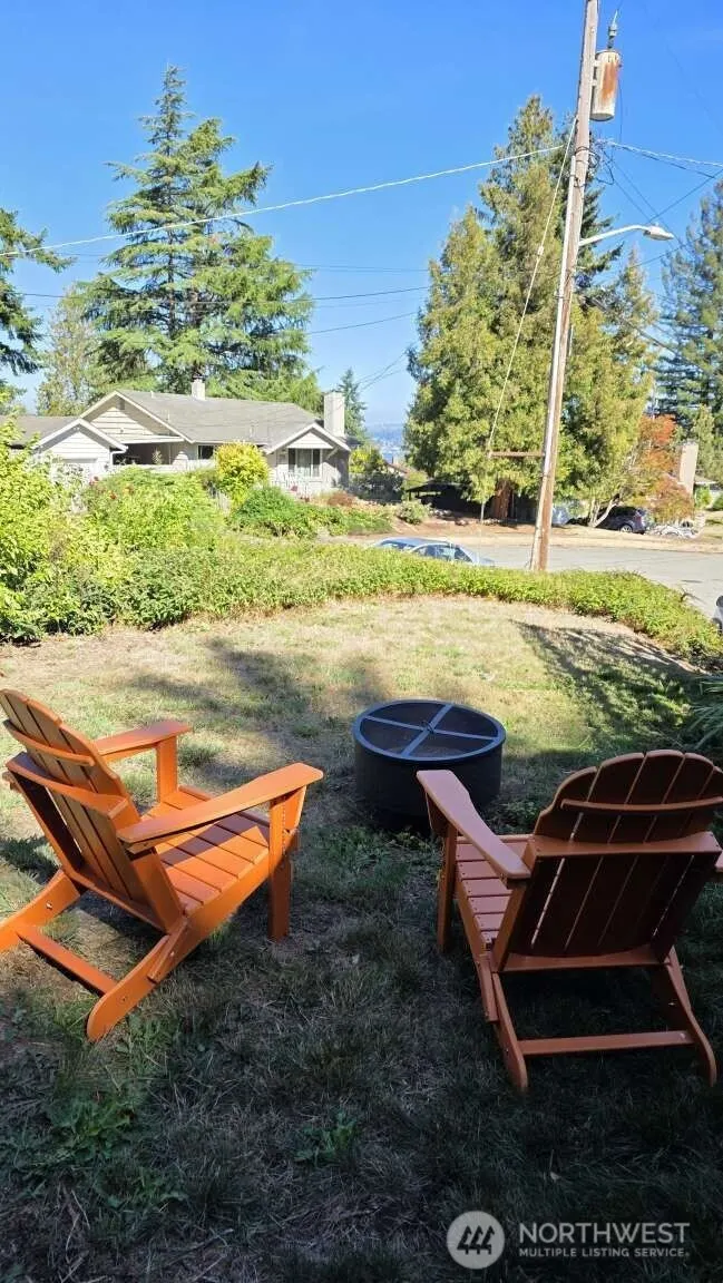 6701 S Bangor Court , Seattle, WA 98178