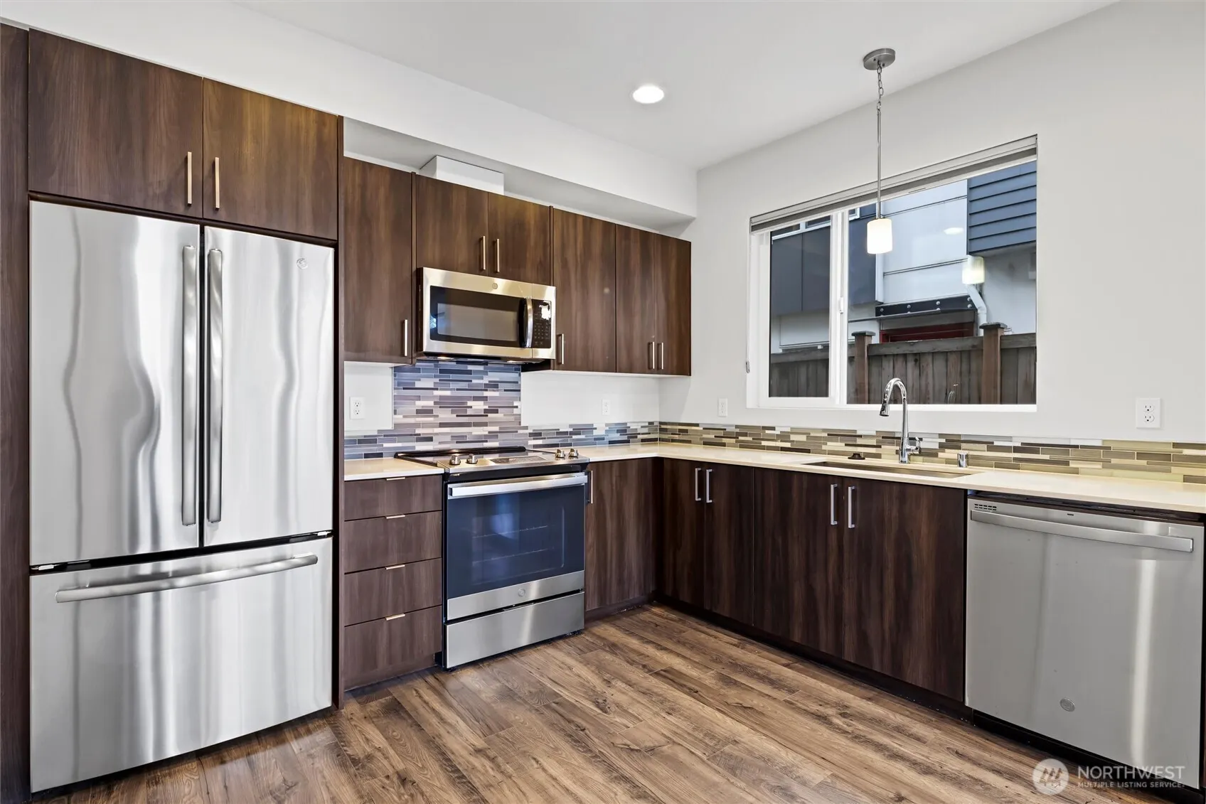 6917 Carleton Ave S #B, Seattle, WA 98108