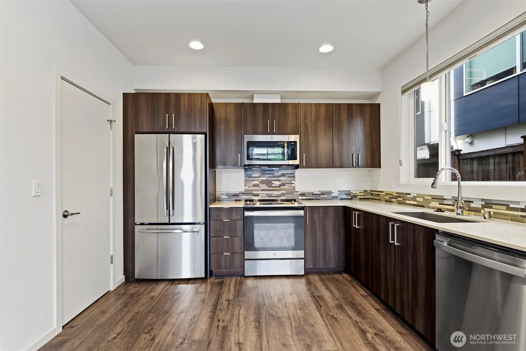 6917 Carleton Ave S #B, Seattle, WA 98108