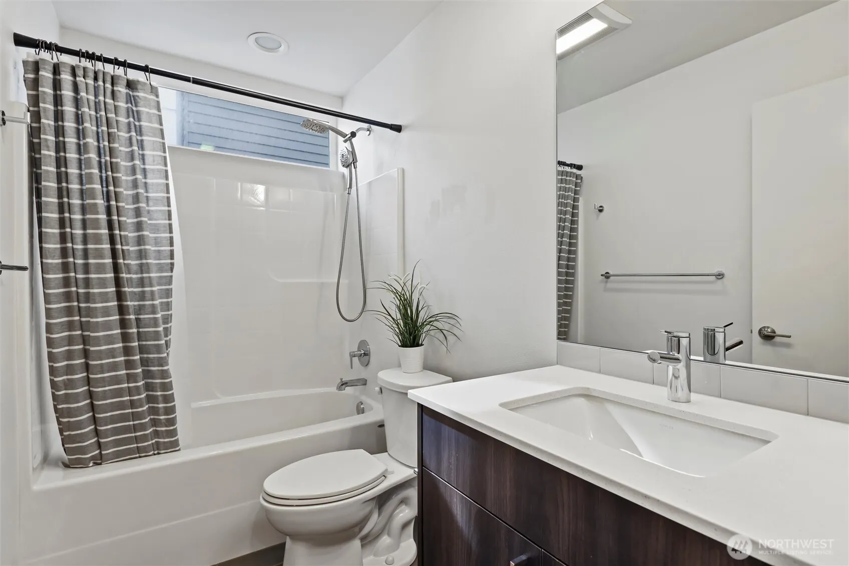 6917 Carleton Ave S #B, Seattle, WA 98108