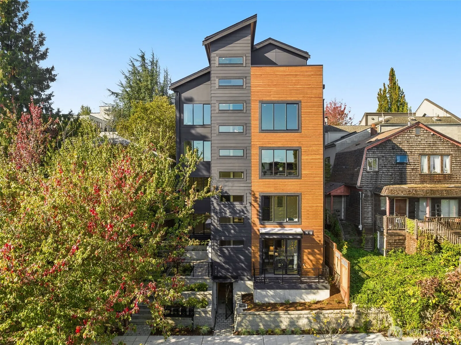 113 24th Avenue E #A, Seattle, WA 98112