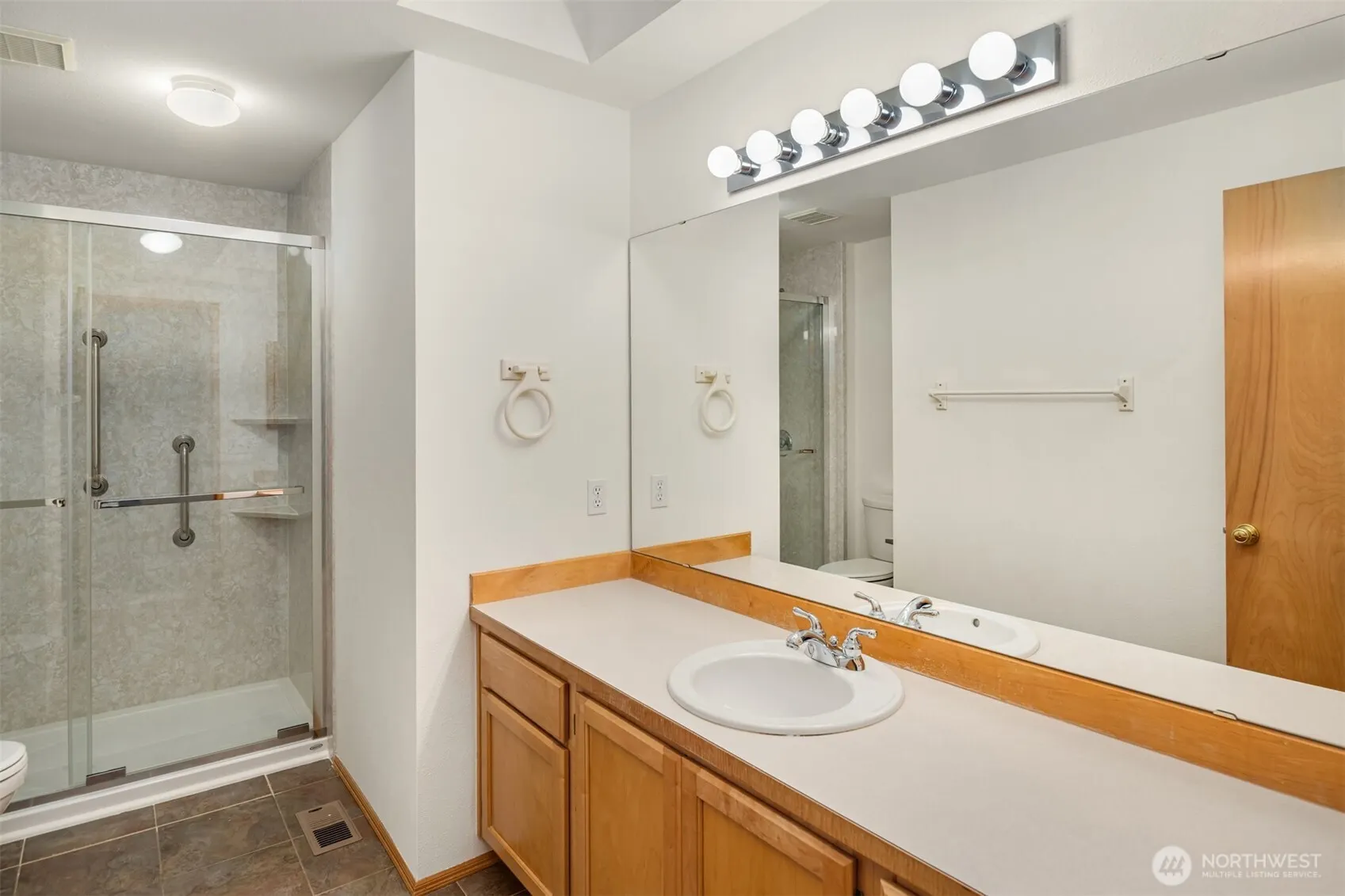 12841 SE 175th Court , Renton, WA 98058